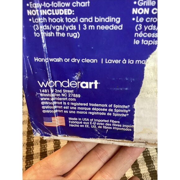 Caron Wonderart Latch Hook Kit 24"X34" Lab Puppies #426166 Vintage New In Box - Picture 9 of 14